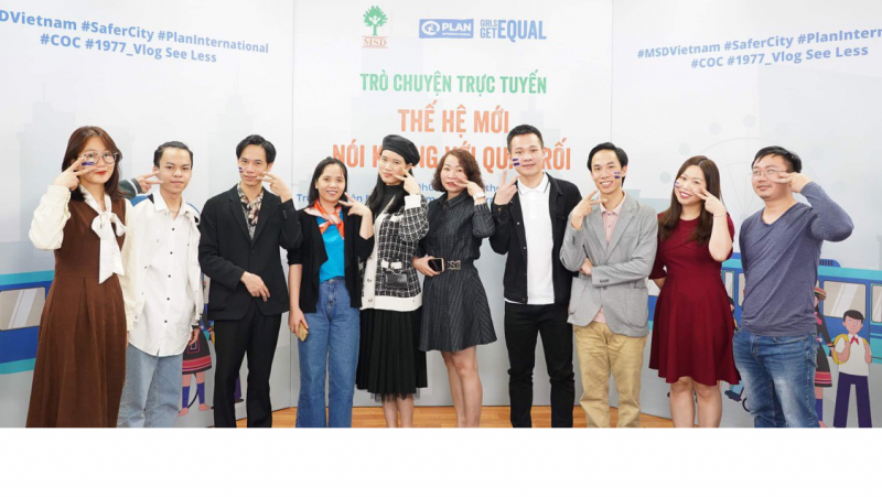 Các bạn trẻ trong CLB COC Vân Nội trong buổi trò chuyện trực tuyến “Thế hệ trẻ nói không với quấy rối”