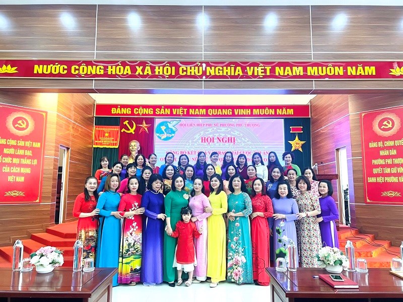 Đây là lần đầu tiên Hội LHPN phường Phú Thượng tổ chức Cuộc thi ảnh áo dài trên mạng xã hội Facebook