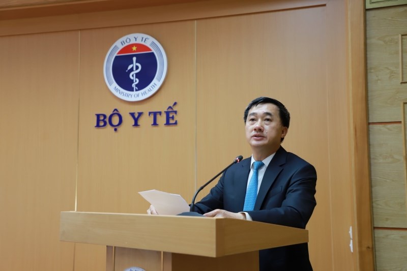 Thứ trưởng Bộ Y tế Trần Văn Thuấn phát biểu tại hội nghị.