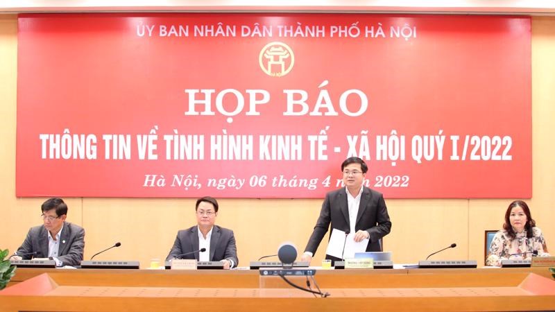 Ông Trương Việt Dũng - Chánh Văn phòng, Người phát ngôn của UBND TP Hà Nội phát biểu
