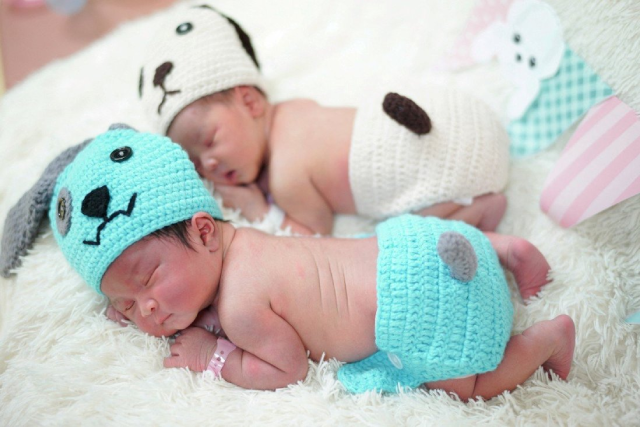 Các em bé sơ sinh tại một bệnh viện ở Bangkok, Thái Lan.    Ảnh: Reuters