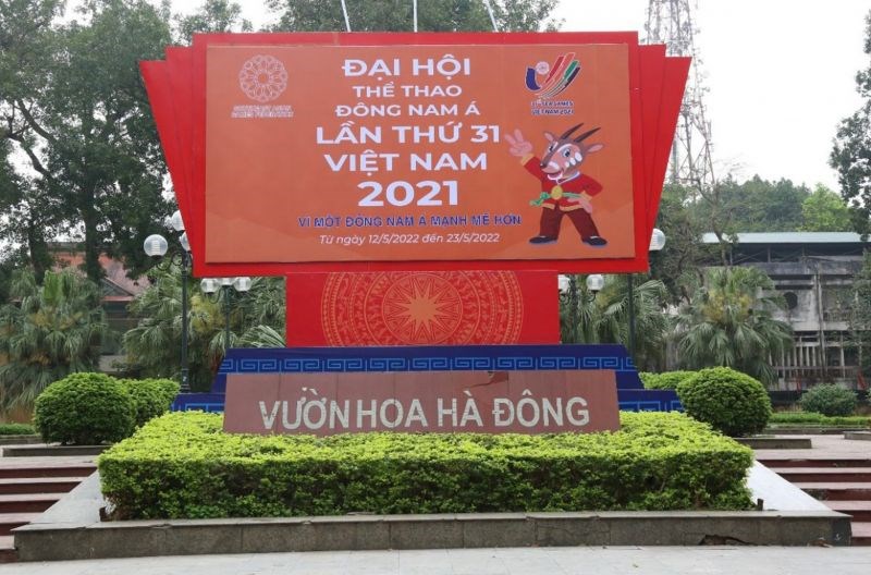 Hình ảnh quảng bá SEA Games 31 đang rực rỡ khắp các phố phường Hà Nội
