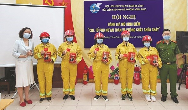 Hội LHPN quận Ba Đình triển khai mô hình “Chi, tổ phụ nữ an toàn về phòng cháy chữa cháy” giúp gia đình hội viên và người dân trong công tác PCCC