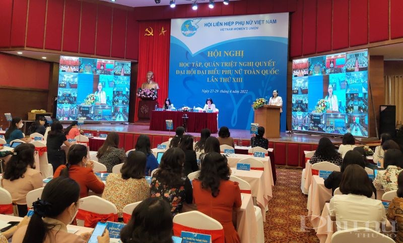 Hội nghị diễn ra trong thời gian 3 ngày,  Phó Chủ tịch Thường trực Hội LHPN Việt Nam đề nghị các đại biểu nêu cao tinh thần trách nhiệm tập trung trí tuệ đóng góp ý kiến có chất lượng, chia sẻ cách làm hay, mô hình hiệu quả đã và đang triển khai tại địa phương