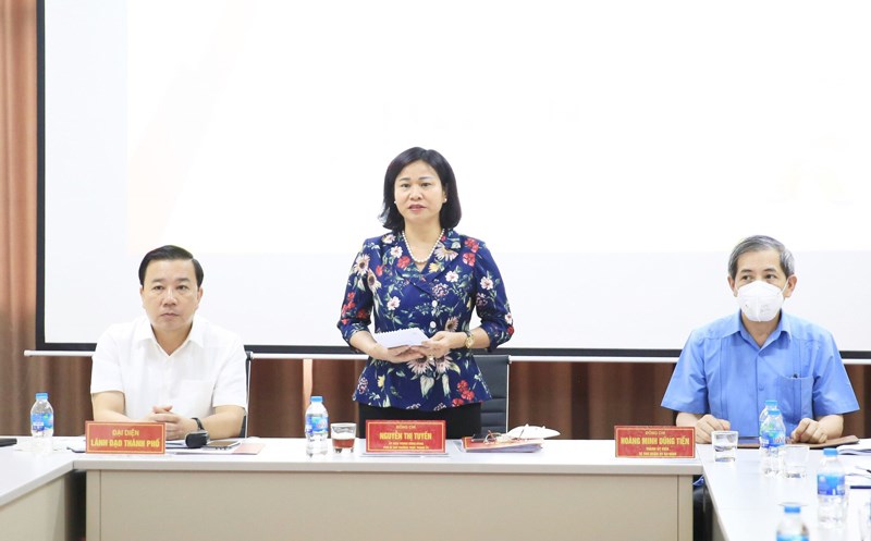Phó Bí thư Thường trực Thành ủy Hà Nội Nguyễn Thị Tuyến phát biểu kết luận buổi kiểm tra.