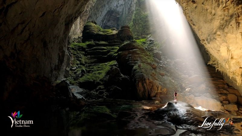 Cảnh đẹp siêu thực của hang Sơn Đòng xuất hiện trong video clip