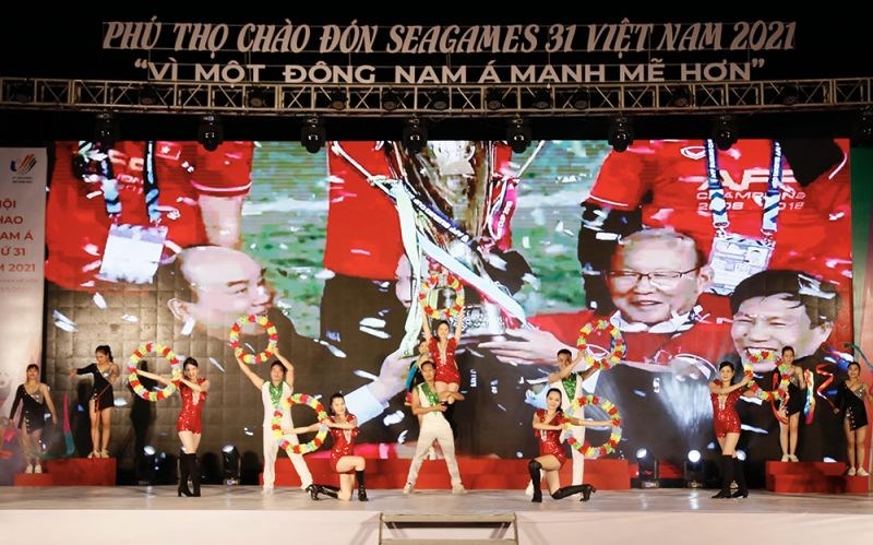 Chương trình nghệ thuật chào đón SEA Games 31 tại Việt Trì