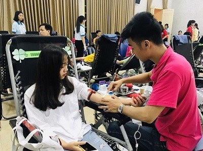 Phát động hiến máu tình nguyện trong khối trường học năm học 2019 - 2020 - ảnh 1