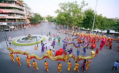Hà Nội: 15 quận, huyện tham gia múa rồng quanh hồ Hoàn Kiếm - ảnh 1