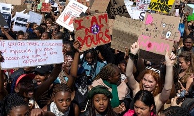 Nam Phi: Phụ nữ biểu tình phản đối bạo lực - ảnh 1