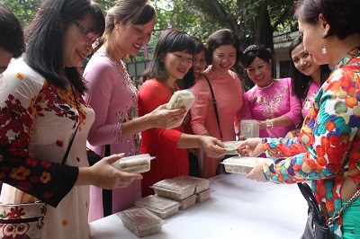 Ra mắt CLB doanh nhân nữ phường Tương Mai và Tổ liên kết kinh doanh thực phẩm - ảnh 3