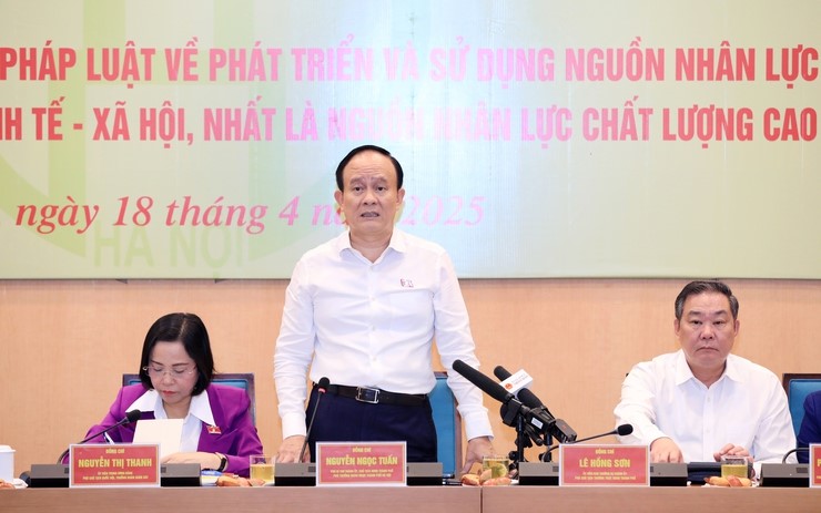 Đưa Thủ đô phát triển xứng tầm - ảnh 1