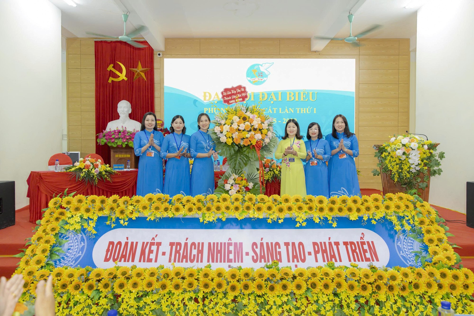 Phụ nữ Phú Cát chung sức xây dựng xã “Văn minh - Hiện đại”, cùng Thủ đô vươn mình trong kỷ nguyên mới - ảnh 5