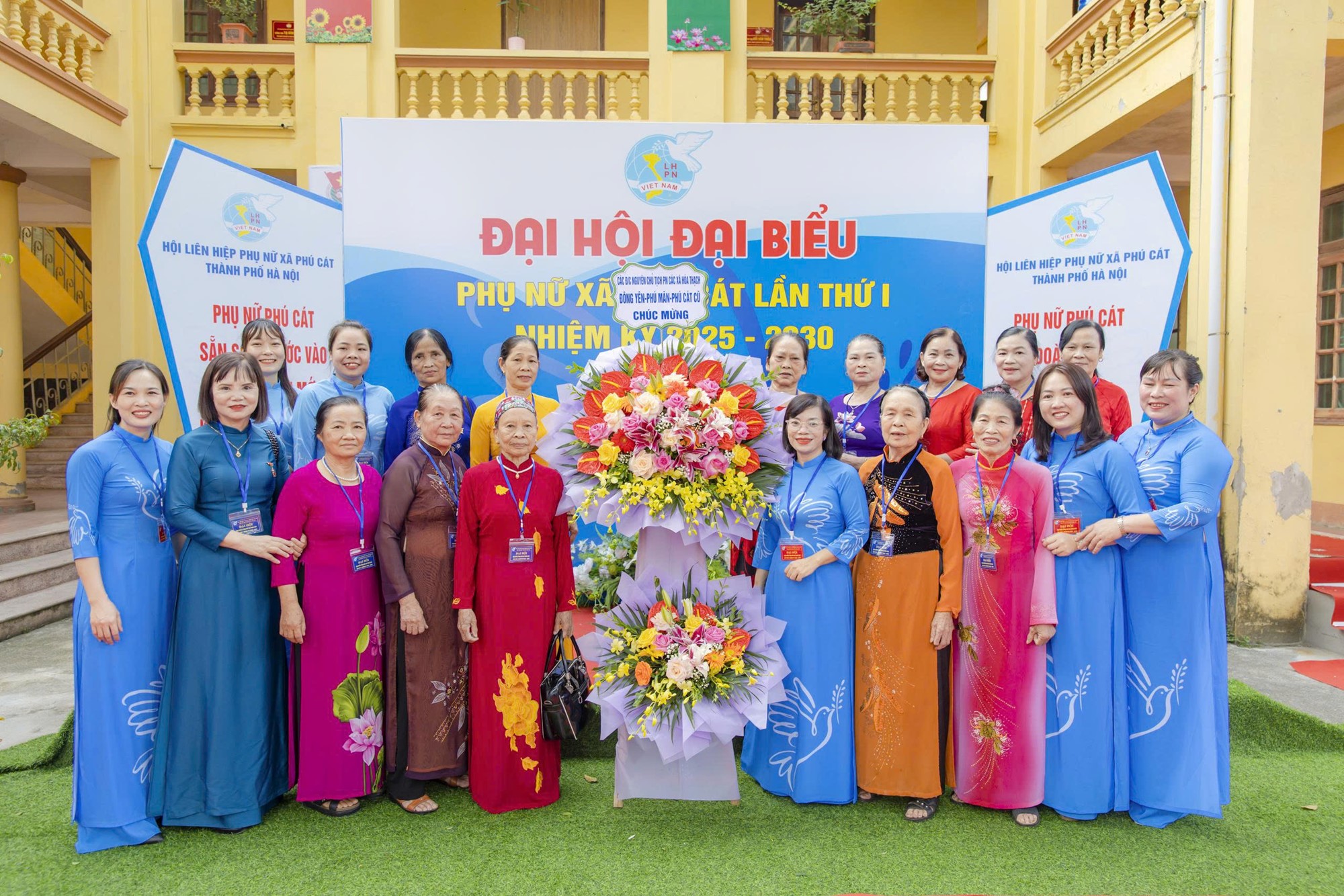 Phụ nữ Phú Cát chung sức xây dựng xã “Văn minh - Hiện đại”, cùng Thủ đô vươn mình trong kỷ nguyên mới - ảnh 1