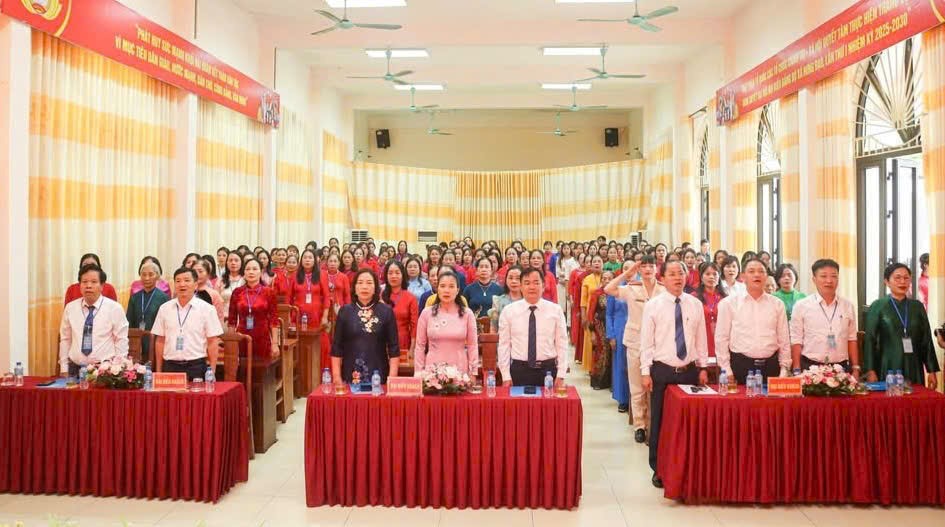 Phụ nữ Hưng Đạo phát huy truyền thống đoàn kết, sáng tạo, đổi mới, vững bước vào kỷ nguyên vươn mình của dân tộc - ảnh 1