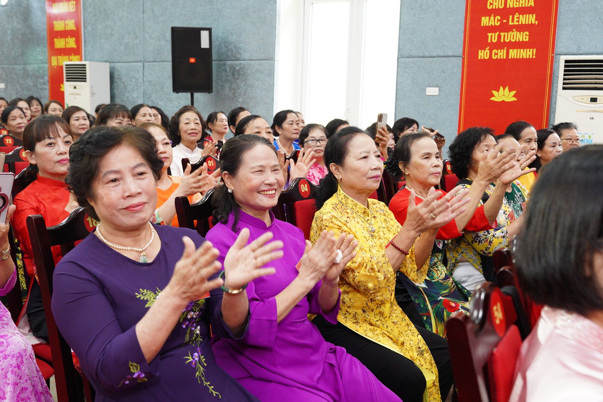 Phụ nữ Vĩnh Hưng tiên phong thực hiện mục tiêu chuyển đổi số và phát triển toàn diện - ảnh 10