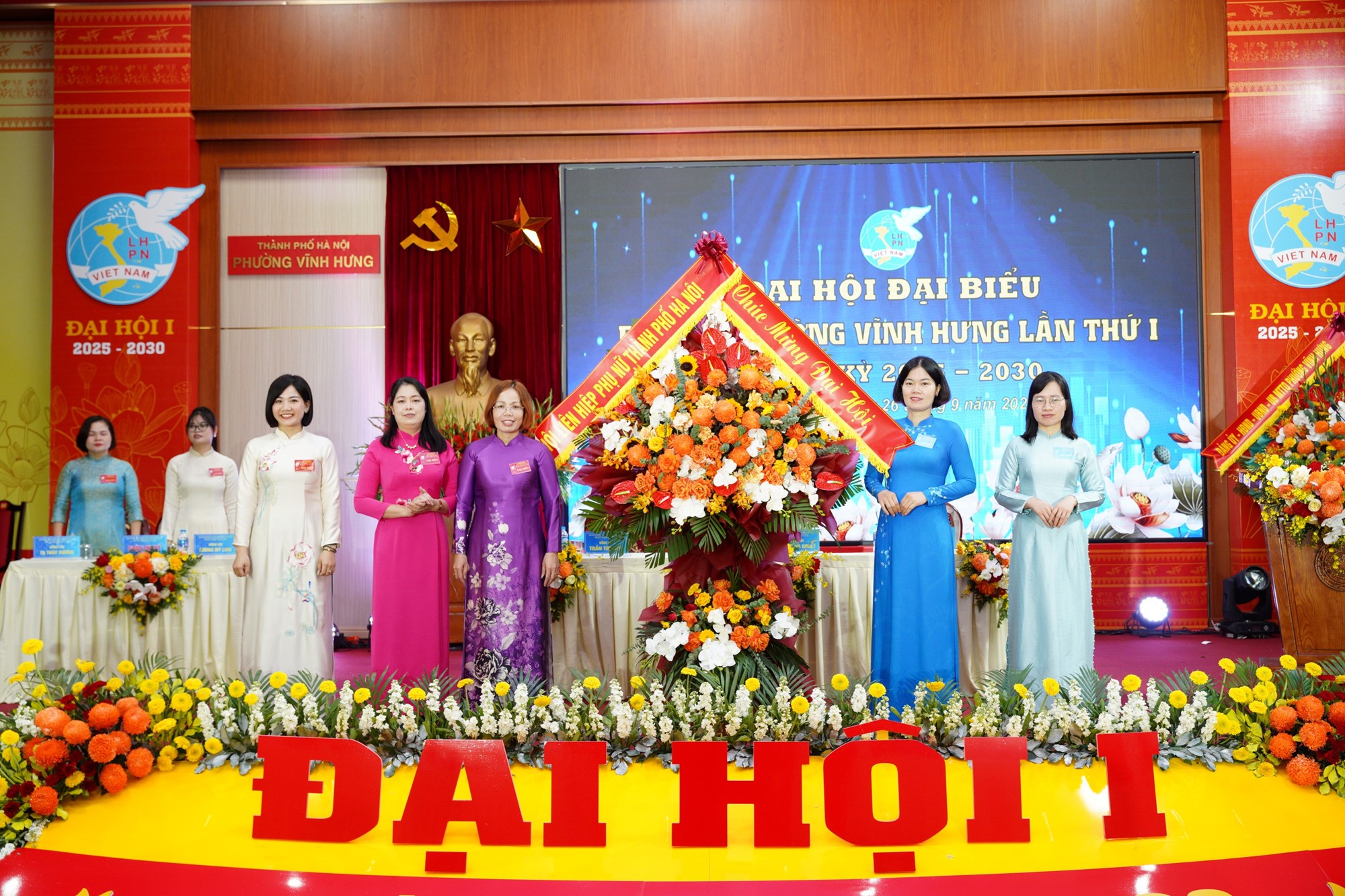 Phụ nữ Vĩnh Hưng tiên phong thực hiện mục tiêu chuyển đổi số và phát triển toàn diện - ảnh 1