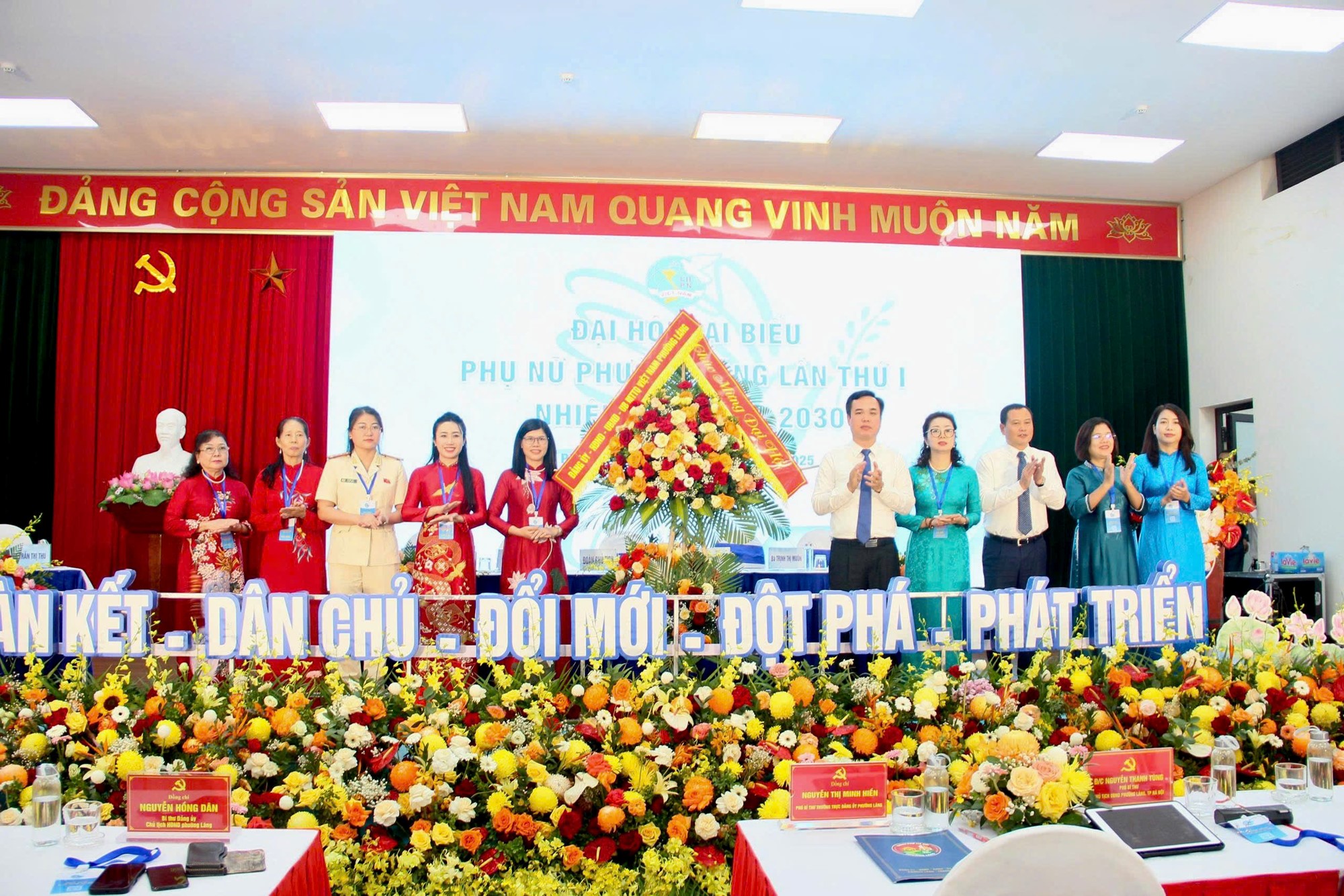 Phụ nữ phường Láng: Khẳng định vị thế trong công cuộc xây dựng đô thị văn minh, hiện đại - ảnh 3