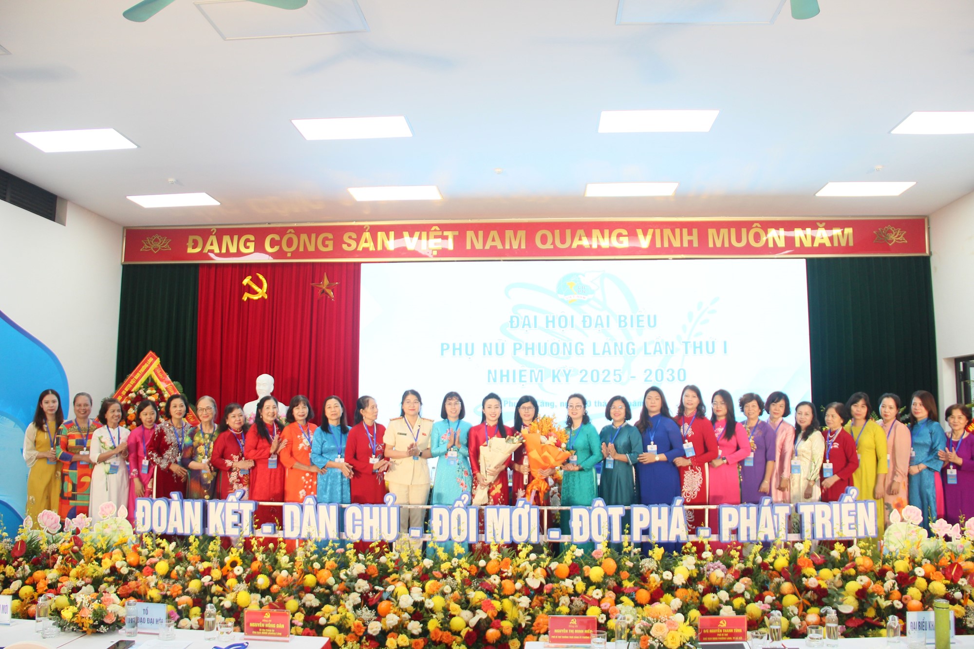 Phụ nữ phường Láng: Khẳng định vị thế trong công cuộc xây dựng đô thị văn minh, hiện đại - ảnh 4