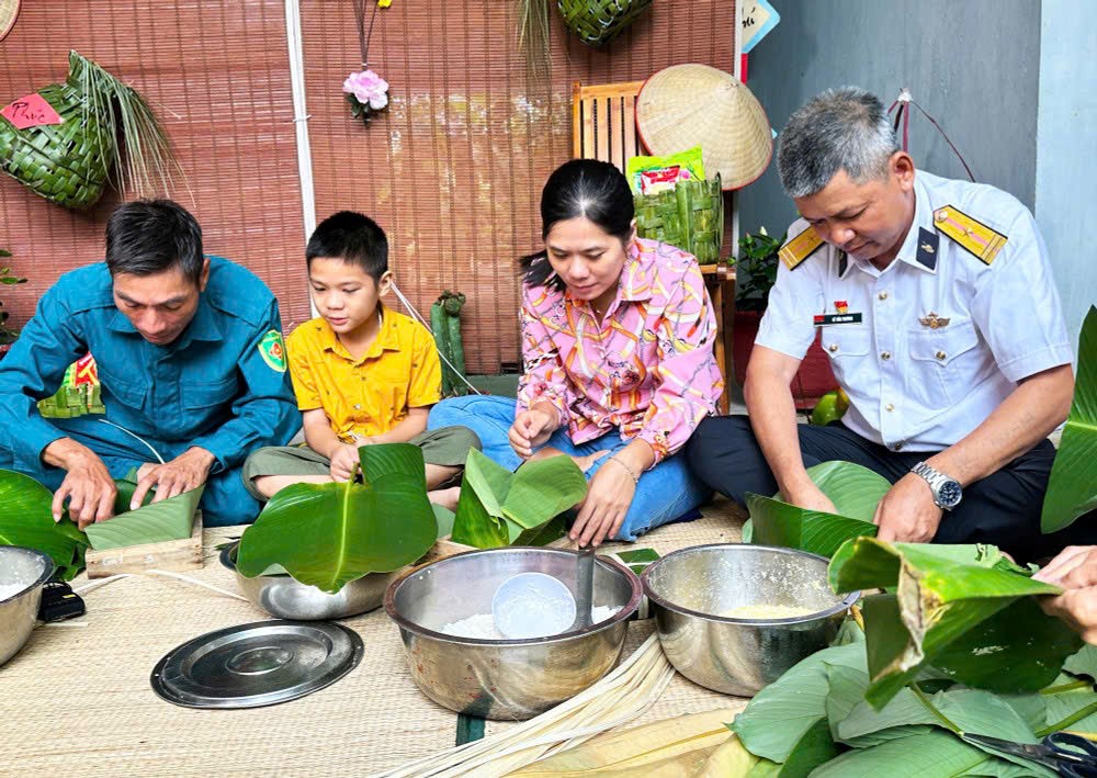 Rộn ràng đón Tết ở Trường Sa - ảnh 3