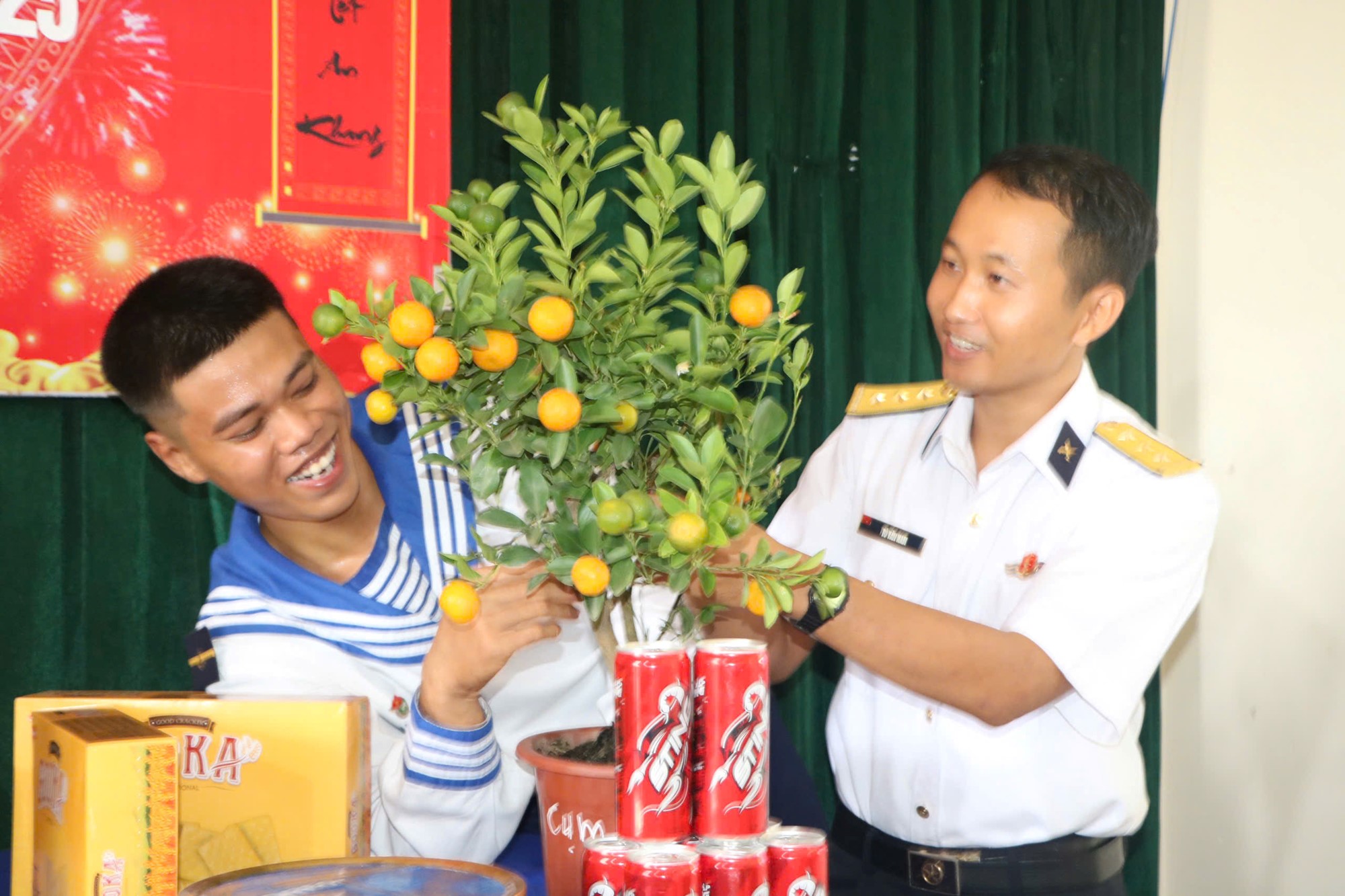 Rộn ràng đón Tết ở Trường Sa - ảnh 2