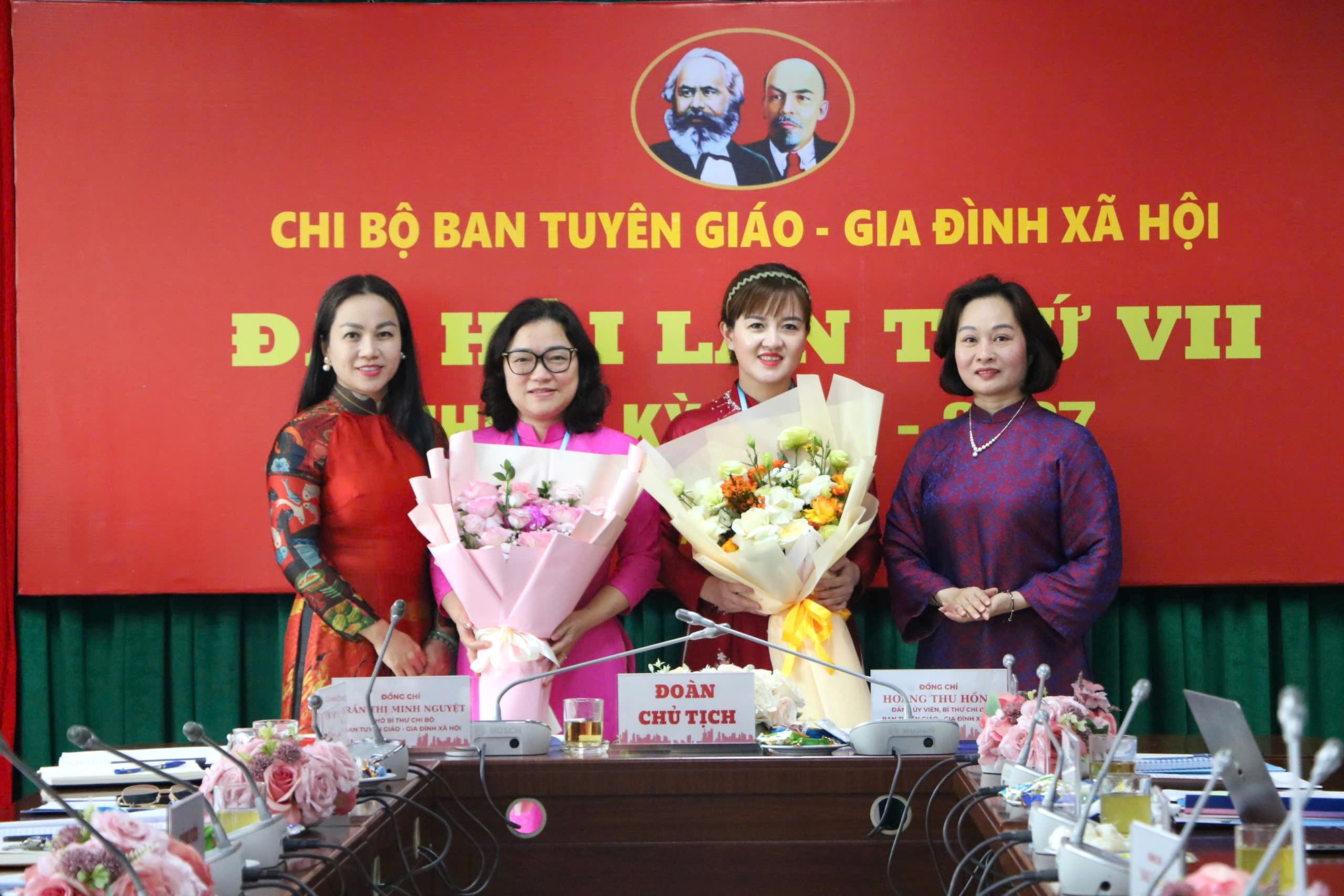 Đại hội Chi bộ Ban Tuyên giáo - Gia đình xã hội nhiệm kỳ 2025-2027 thành công tốt đẹp - ảnh 5