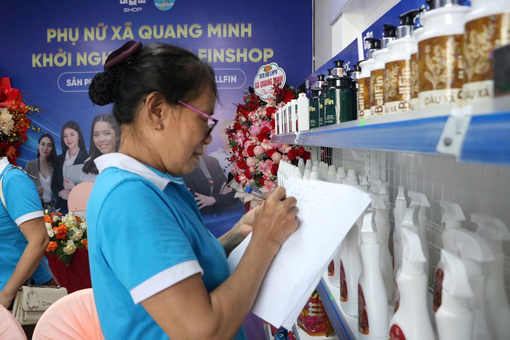 Hội LHPN xã Quang Minh ra mắt điểm hỗ trợ phụ nữ khởi nghiệp - ảnh 6