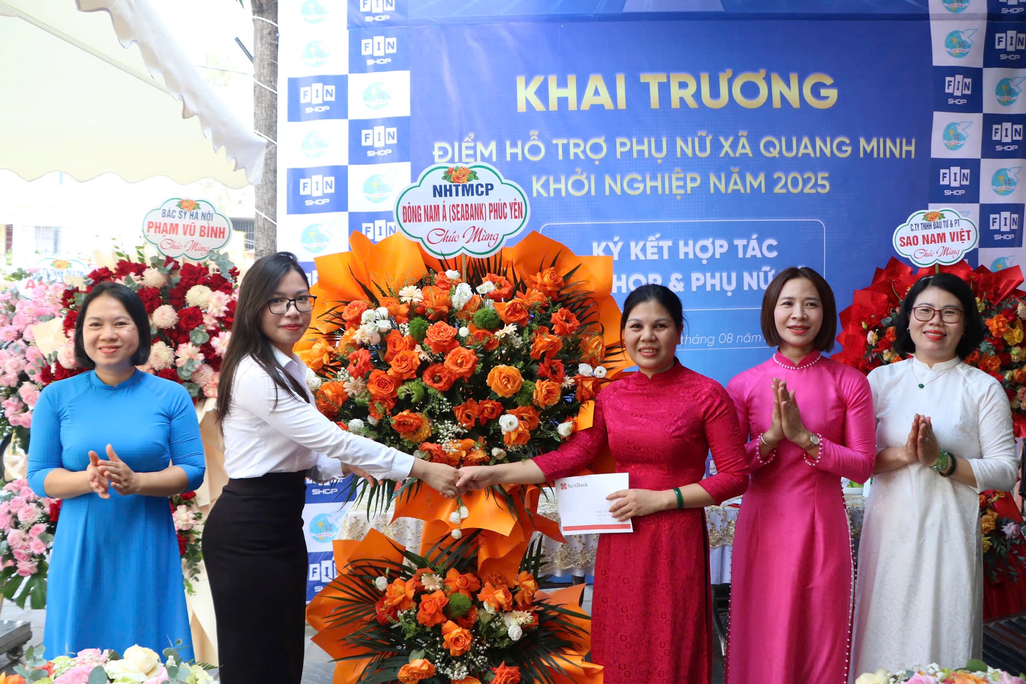 Hội LHPN xã Quang Minh ra mắt điểm hỗ trợ phụ nữ khởi nghiệp - ảnh 10