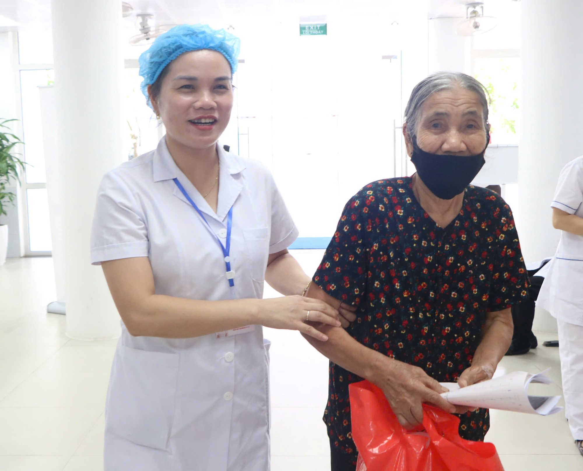 Xã Quang Minh: Hơn 63.000 người dân được khám, quản lý sức khỏe miễn phí - ảnh 5