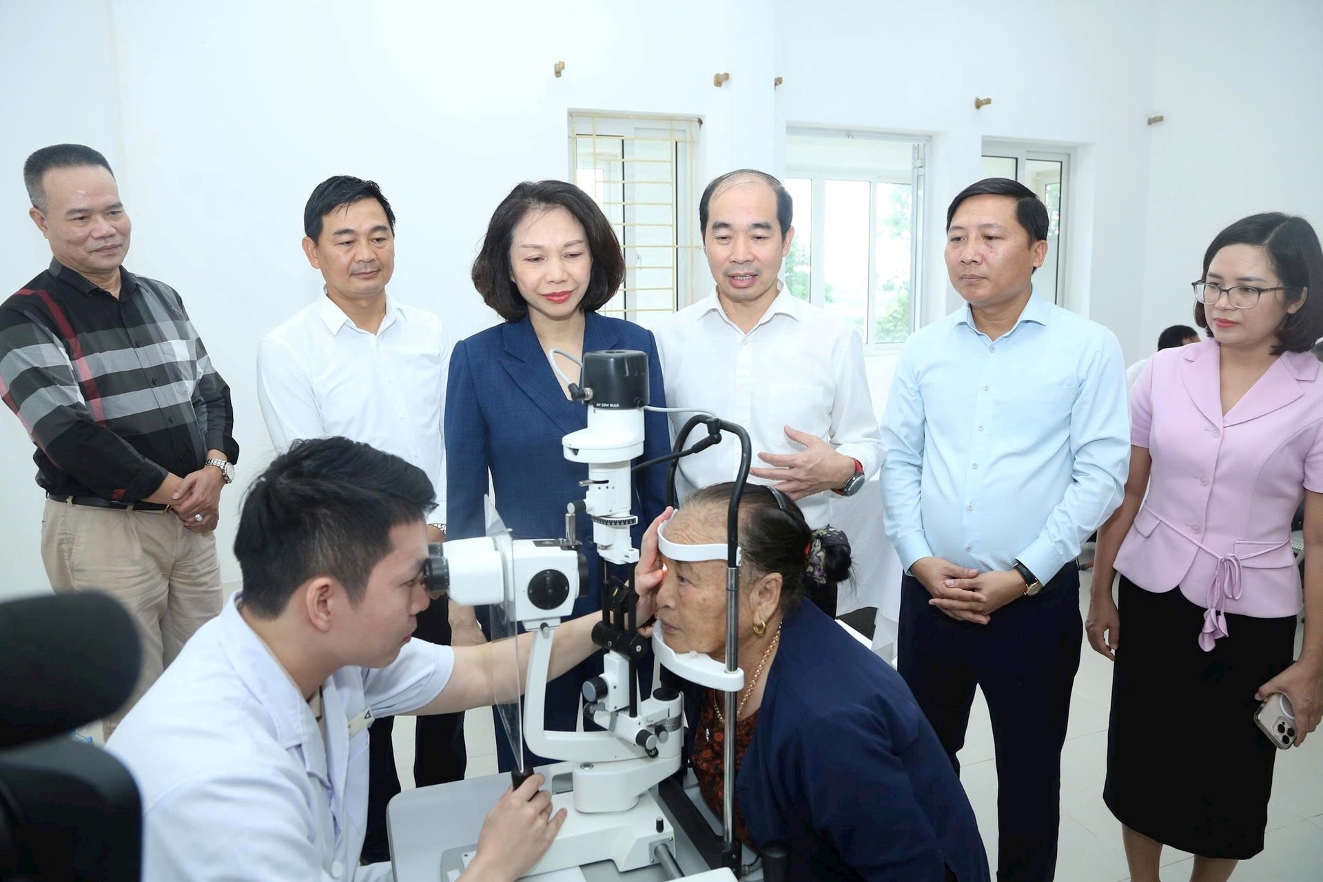 Xã Quang Minh: Hơn 63.000 người dân được khám, quản lý sức khỏe miễn phí - ảnh 3