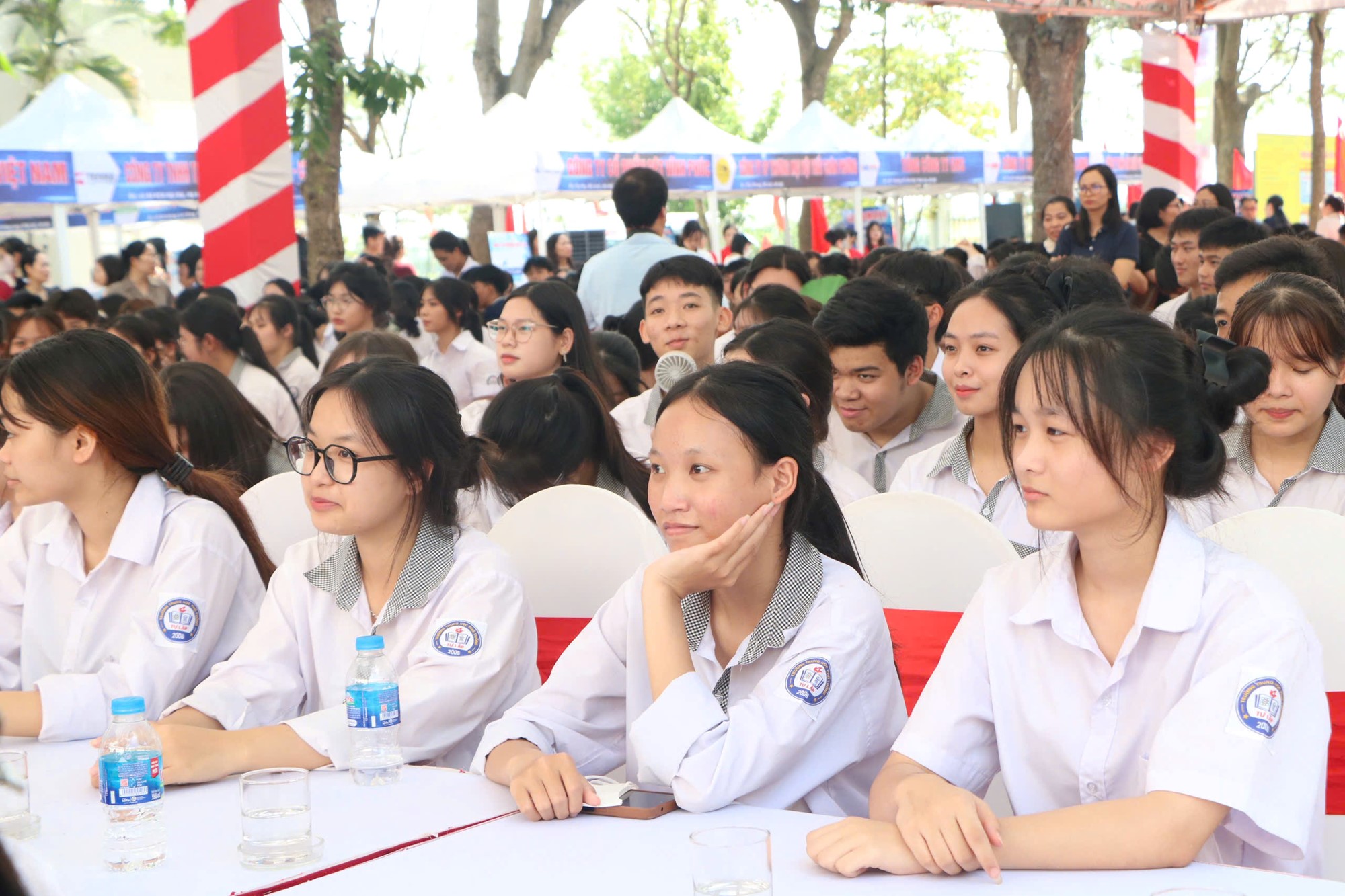 Xã Tiến Thắng tổ chức phiên giao dịch việc làm lưu động - ảnh 15