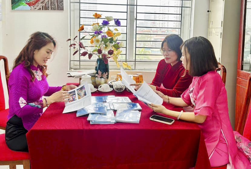 Nữ đoàn viên, người lao động Thủ đô hưởng ứng “Tuần lễ Áo dài” - ảnh 9