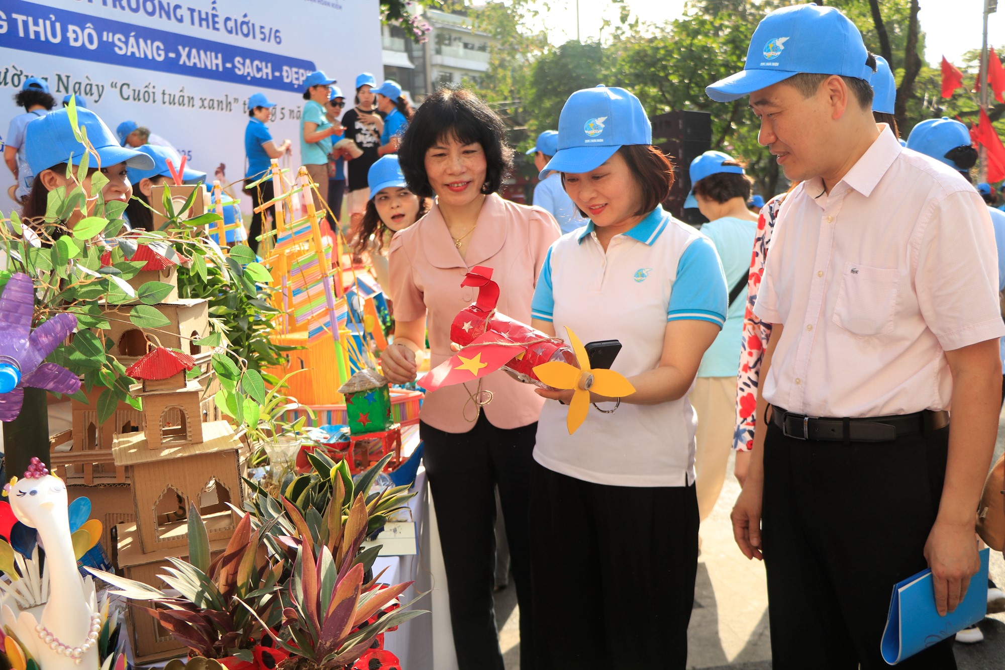 Mỗi phụ nữ là một tuyên truyền viên, lan tỏa thông điệp, hành động đẹp trong bảo vệ môi trường - ảnh 2