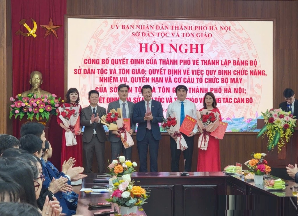 Kỳ 4: Hà Nội làm tốt công tác tôn giáo, bảo vệ nền tảng tư tưởng của Đảng - ảnh 9