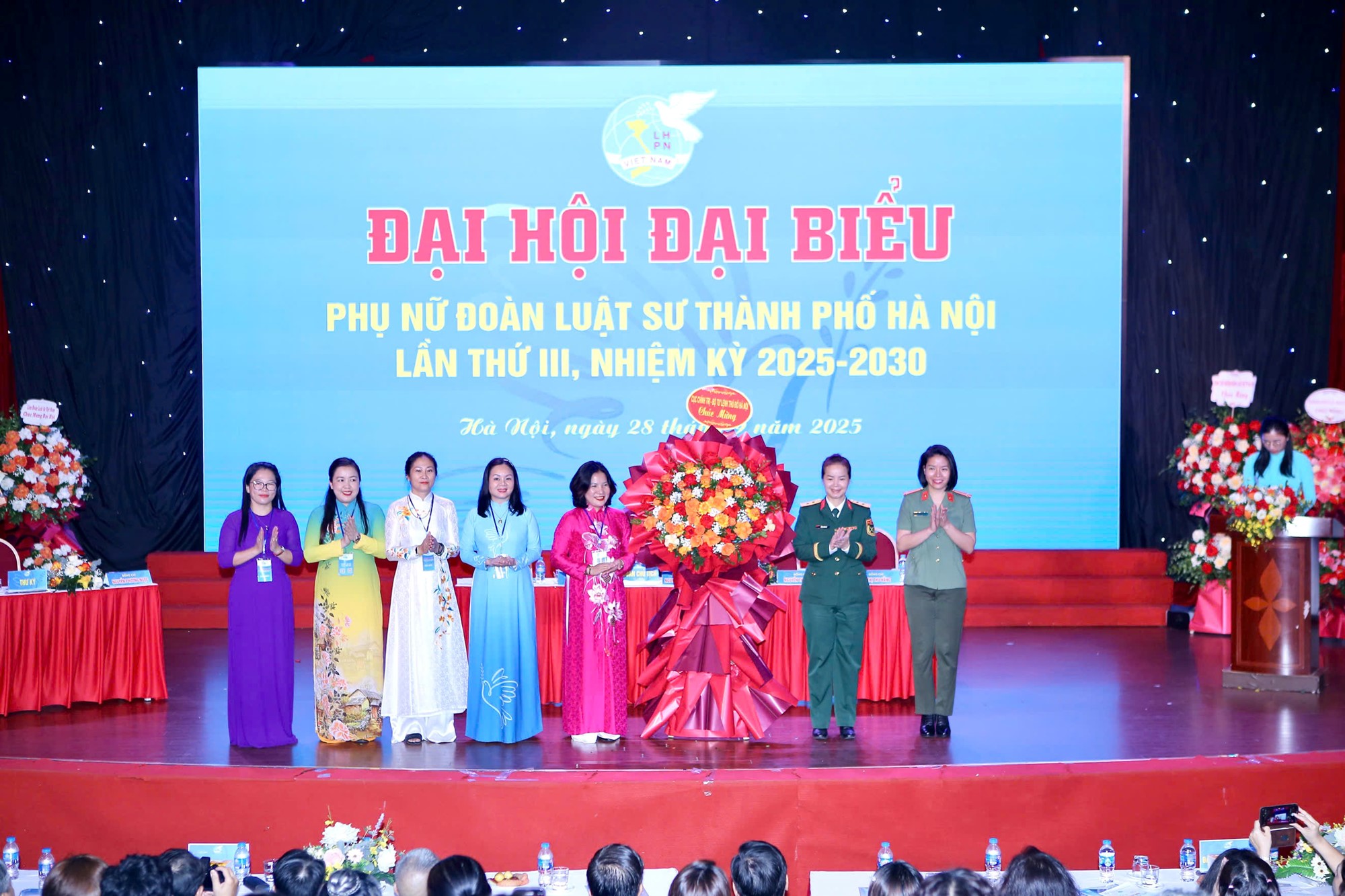 Hội Phụ nữ Đoàn Luật sư TP Hà Nội- mái nhà chung ấm áp, nghĩa tình của mỗi nữ luật sư Thủ đô - ảnh 7