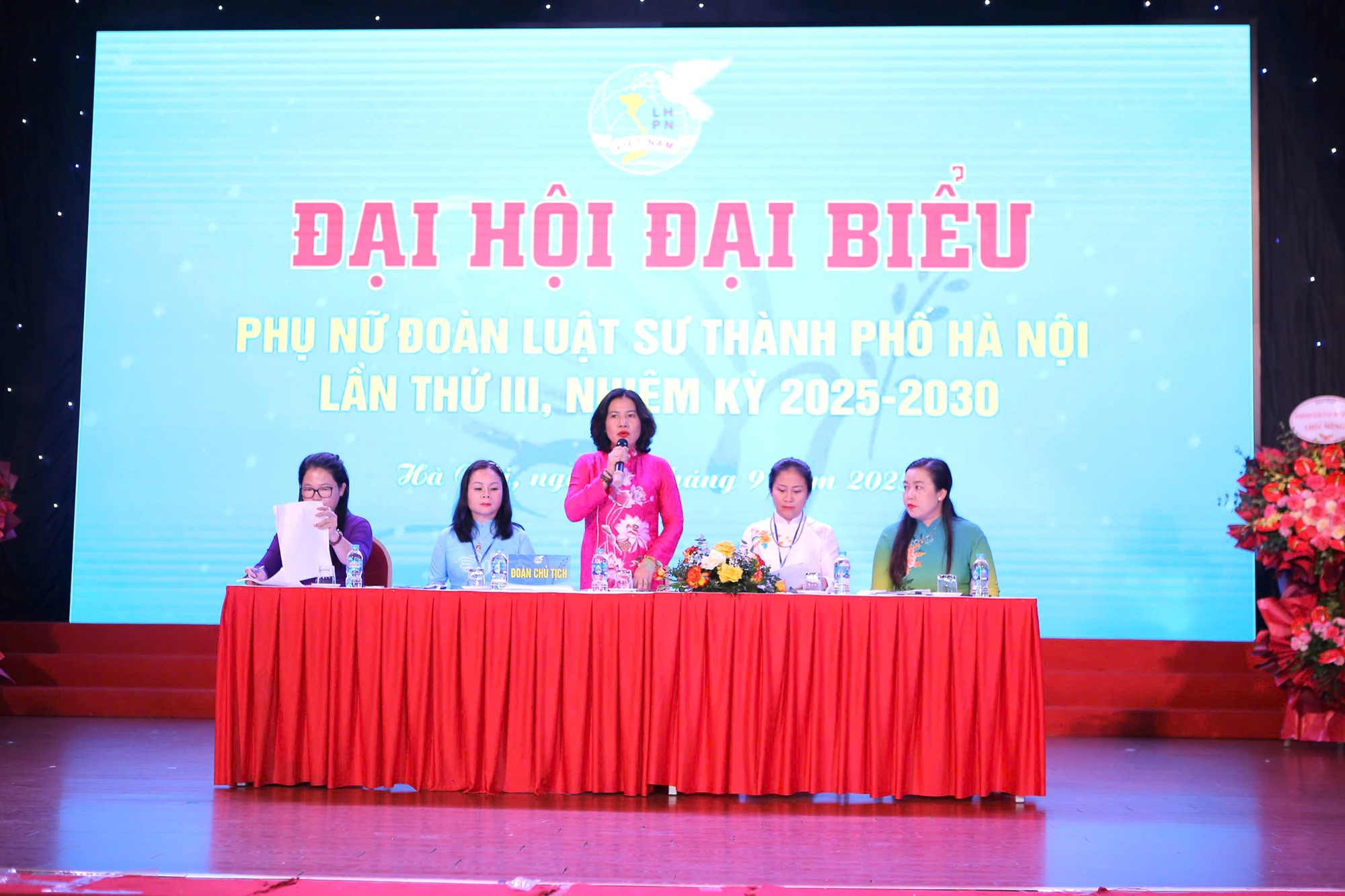 Hội Phụ nữ Đoàn Luật sư TP Hà Nội- mái nhà chung ấm áp, nghĩa tình của mỗi nữ luật sư Thủ đô - ảnh 9