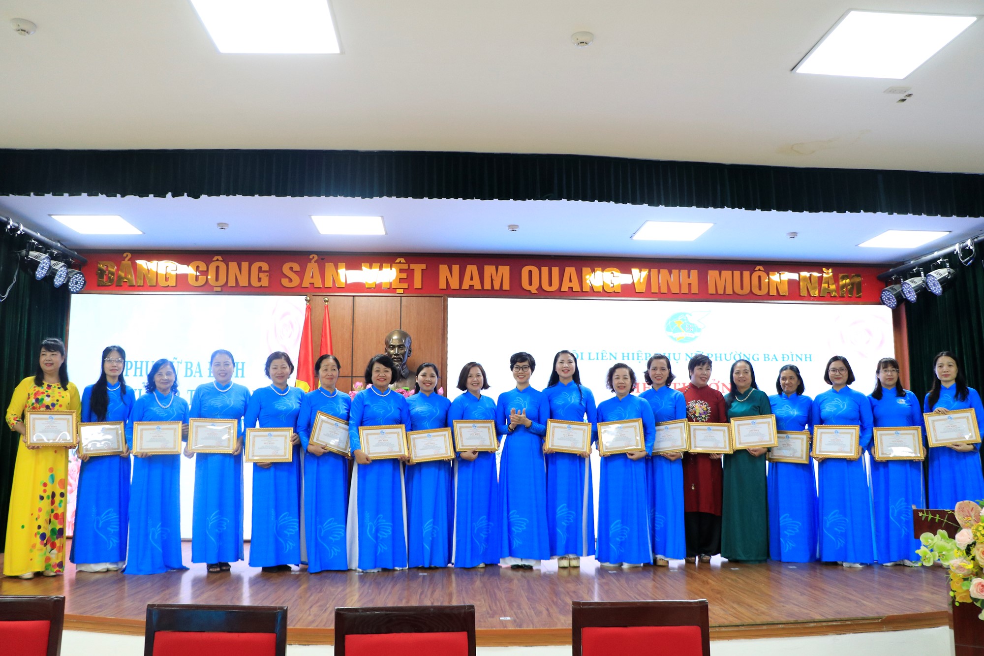 Đồng chí Phạm Quang Thanh, Thành ủy viên, Bí thư Đảng ủy, Chủ tịch HĐND phường Ba Đình trở thành hội viên danh dự của tổ chức Hội - ảnh 8