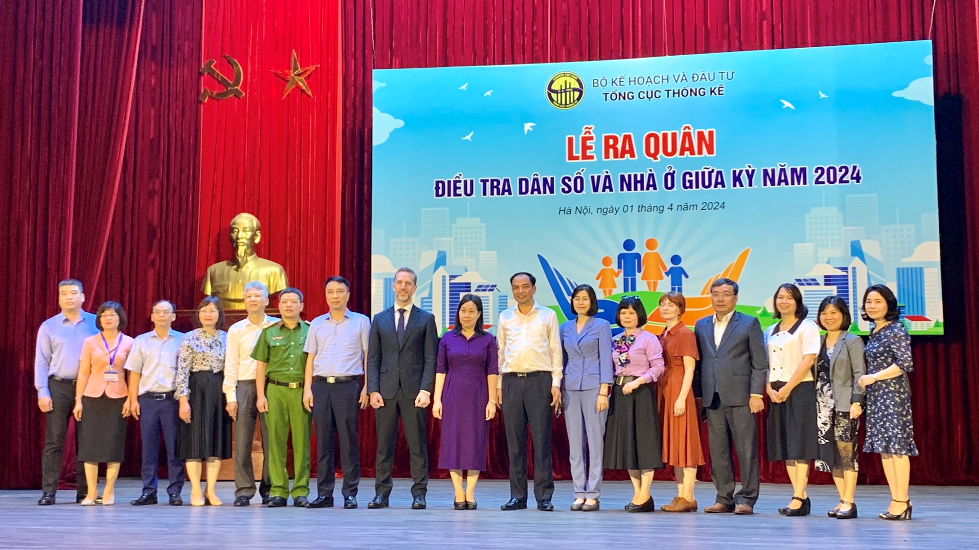 Điều tra dân số và nhà ở năm 2024: Lần đầu thu thập thông tin người nước ngoài ở Việt Nam  - ảnh 3