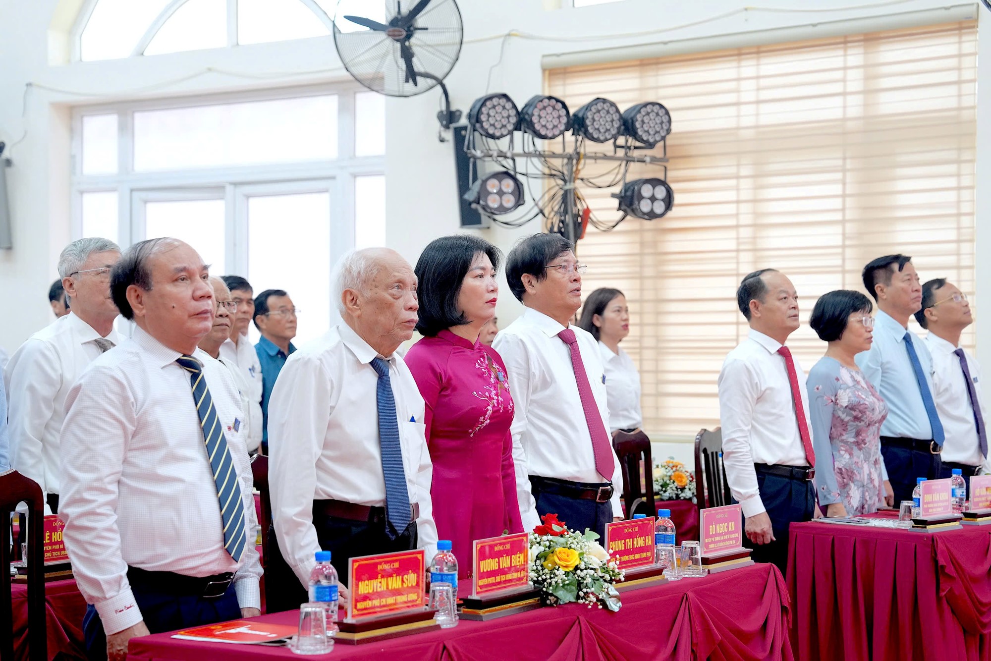 Phát huy nội lực, đoàn kết xây dựng Ứng Thiên phát triển vững mạnh, toàn diện - ảnh 1
