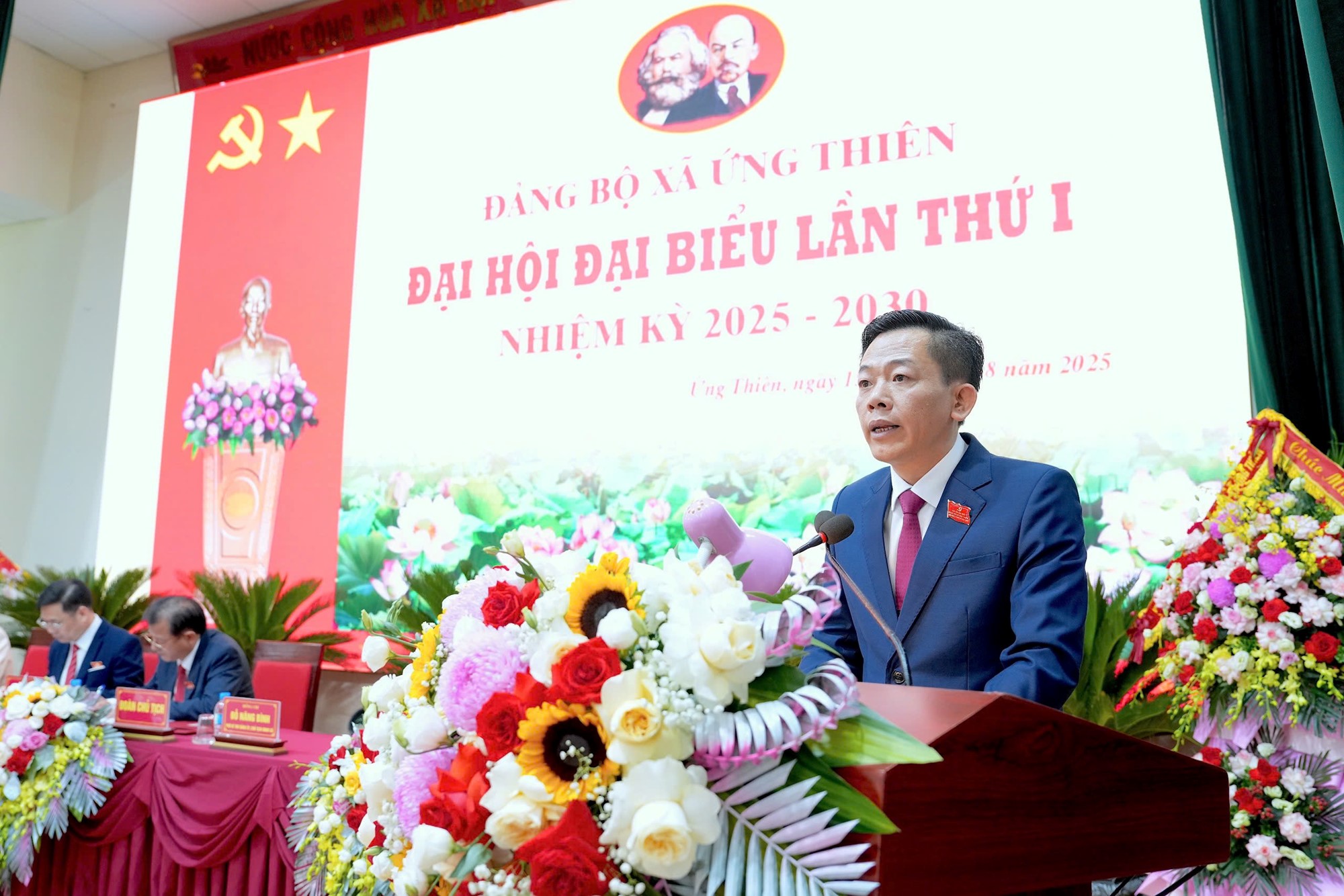 Phát huy nội lực, đoàn kết xây dựng Ứng Thiên phát triển vững mạnh, toàn diện - ảnh 7