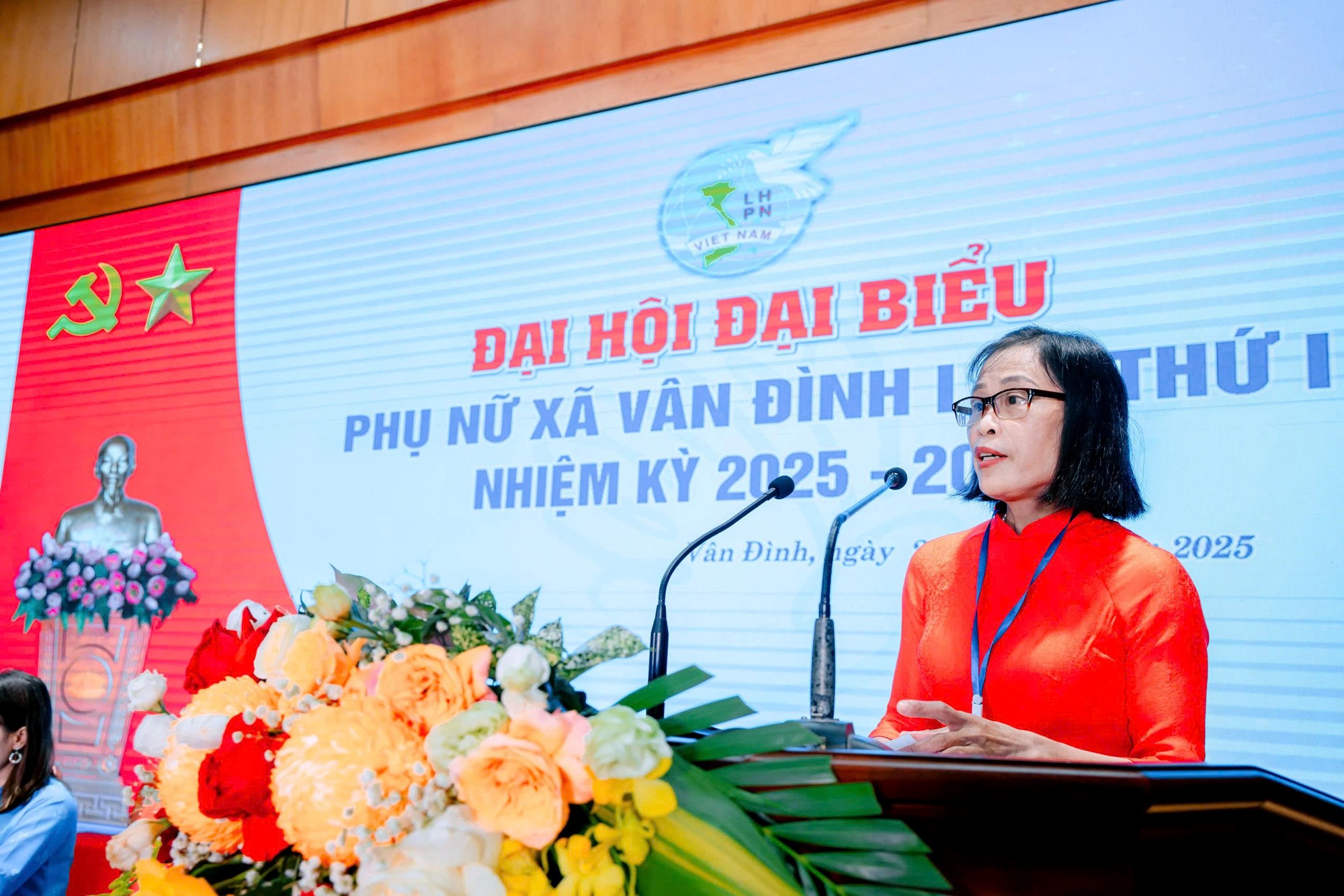 Phụ nữ Vân Đình bản lĩnh, trí tuệ, khẳng định vai trò nòng cốt xây dựng xã văn minh - ảnh 7