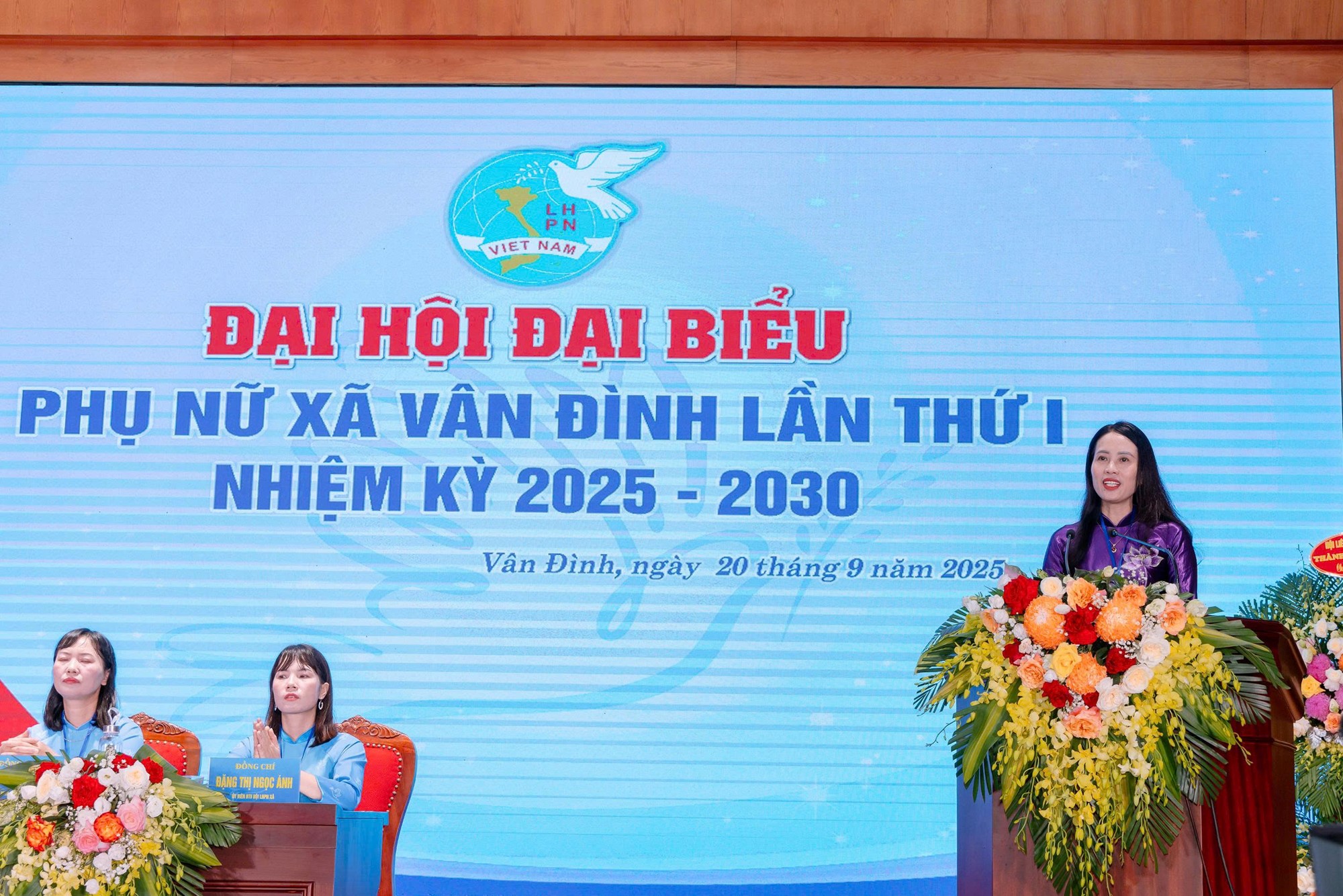 Phụ nữ Vân Đình bản lĩnh, trí tuệ, khẳng định vai trò nòng cốt xây dựng xã văn minh - ảnh 9
