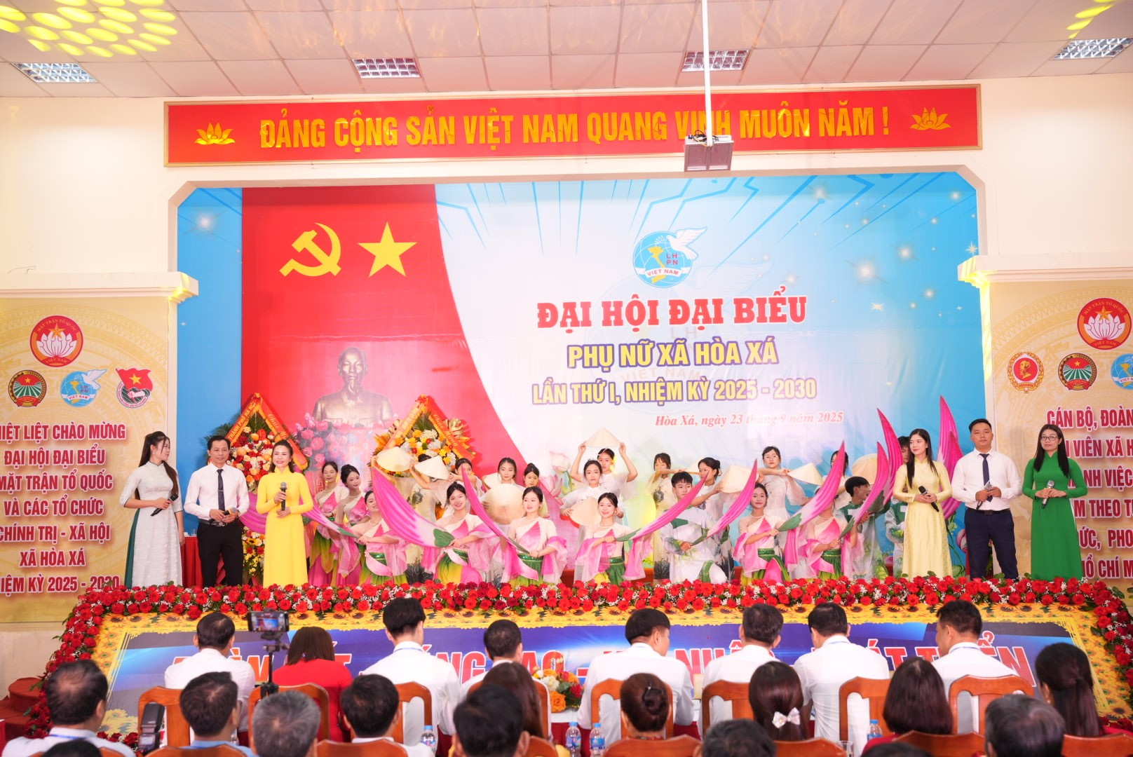 Phụ nữ Hoà Xá sáng tạo, khát vọng vươn lên, xây dựng quê hương giàu đẹp - ảnh 10