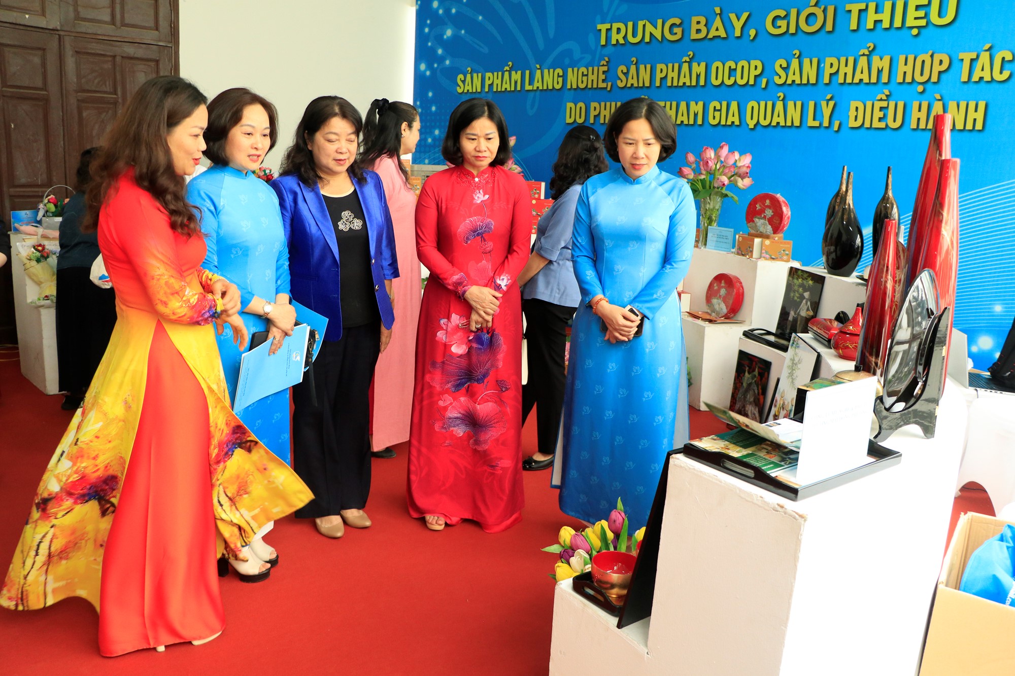 Biểu dương 200 gia đình Thủ đô tiêu biểu “5 không, 3 sạch” và con mồ côi học giỏi - ảnh 5