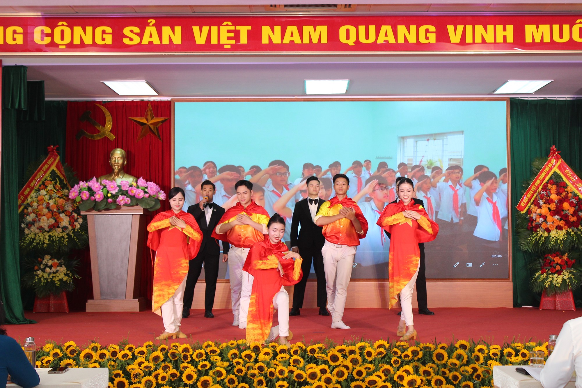  Mặt trận tổ quốc phường Đông Ngạc đẩy mạnh chuyển đổi số, triển khai hiệu quả ứng dụng “Mặt trận số” - ảnh 4
