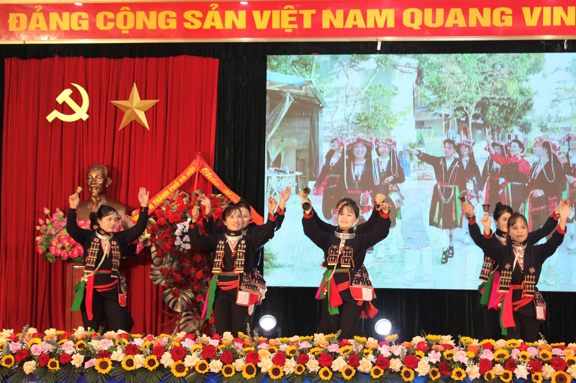 Hội Phụ nữ xã Ba Vì phấn đấu xây dựng lực lượng hội viên nòng cốt vùng đồng bào dân tộc thiểu số  - ảnh 2