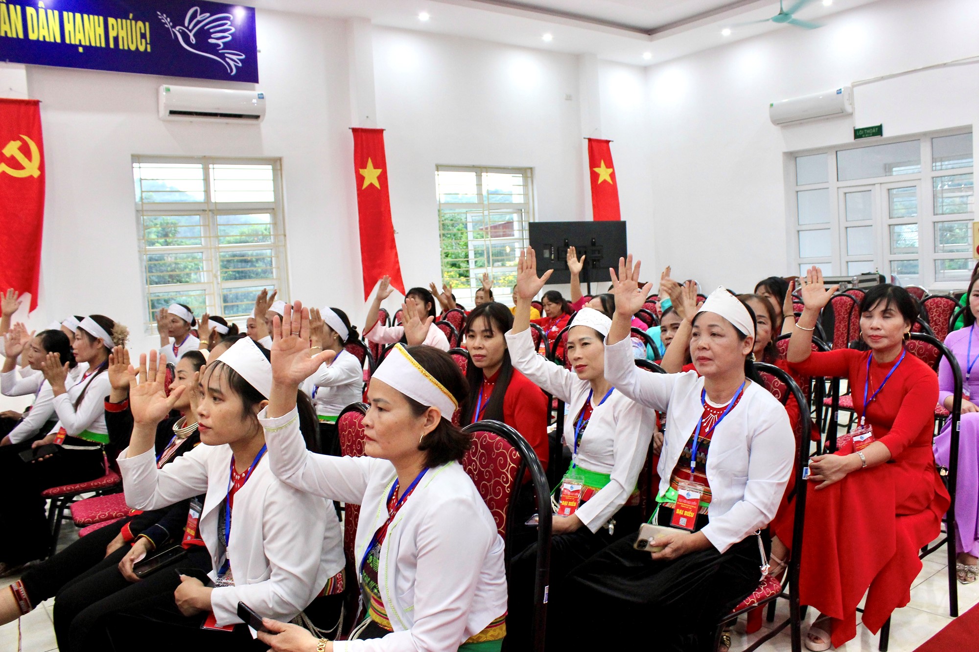 Hội Phụ nữ xã Ba Vì phấn đấu xây dựng lực lượng hội viên nòng cốt vùng đồng bào dân tộc thiểu số  - ảnh 15