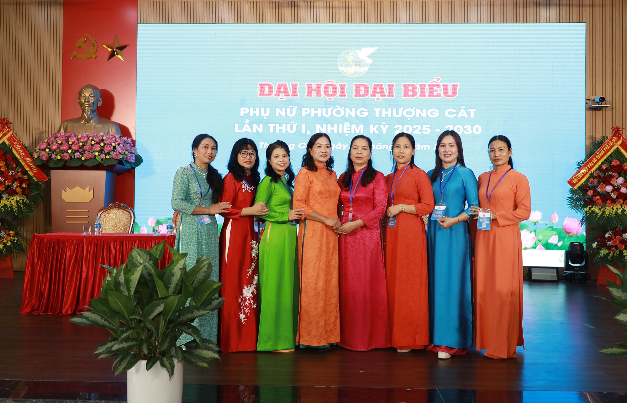 Phụ nữ phường Thượng Cát tiên phong, nhạy bén, có tư duy mới, làm chủ công nghệ số - ảnh 12