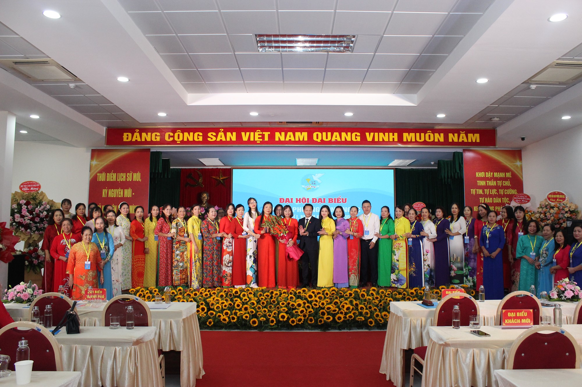 Phụ nữ phường Đông Ngạc tự tin, sẵn sàng bước vào kỷ nguyên mới - ảnh 11