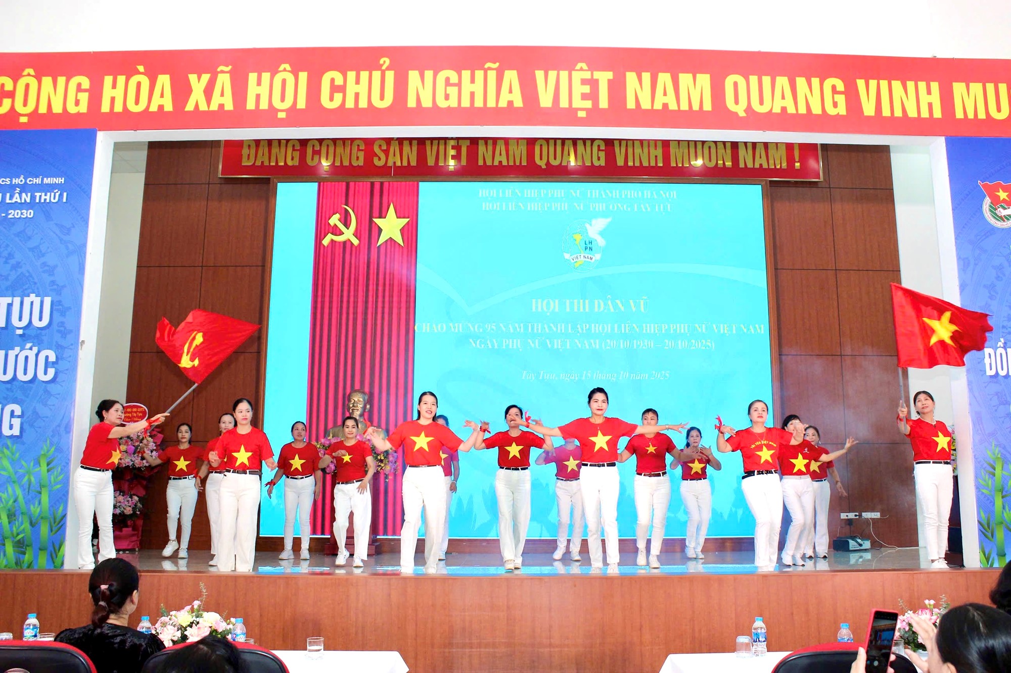 Sôi nổi hội thi dân vũ “Phụ nữ Tây Tựu khoẻ - đẹp - năng động” - ảnh 14